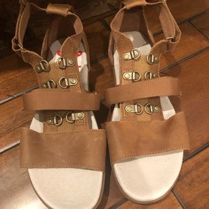 Sorel leather sandals